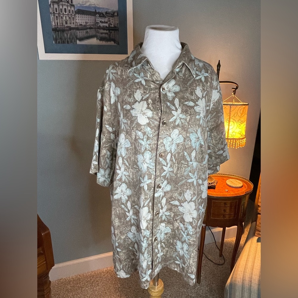 Boca Classics men’s silk Hawaiian camp shirt size XL‎